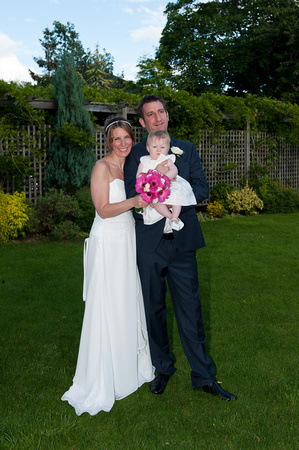 Vicky & Jonathan's Wedding Day. Photographs by Robb Webb Photography.-8
